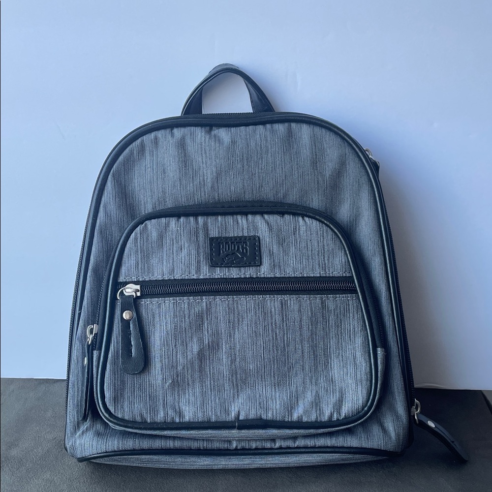 Roots Charcoal multi-compartment Back pack EUC